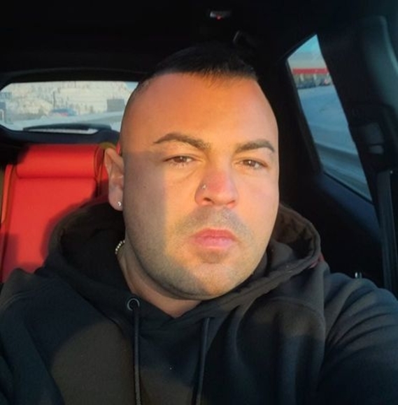 Meet your Posher, Kyle - Picture 1 of 1